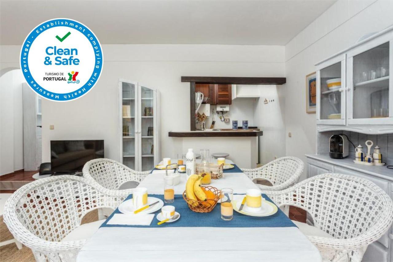 Lagos Apartment Ap Praia Dona Ana Екстер'єр фото