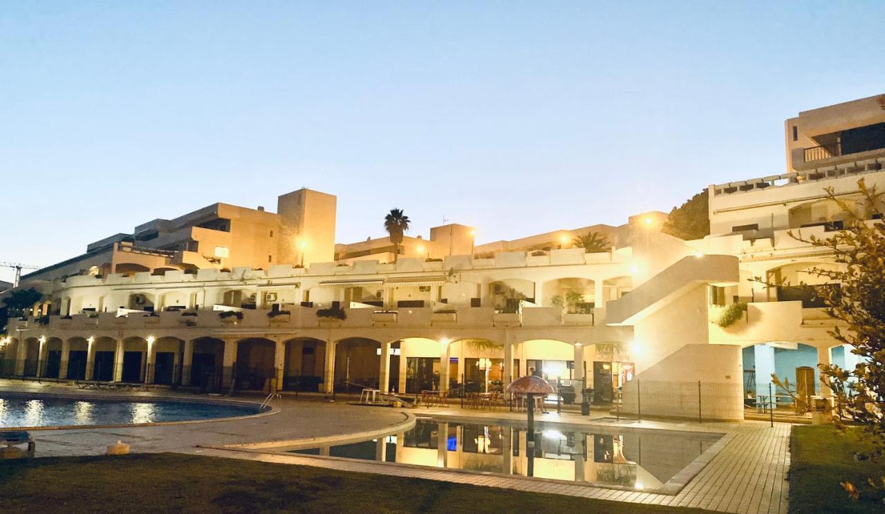 Lagos Apartment Ap Praia Dona Ana Екстер'єр фото