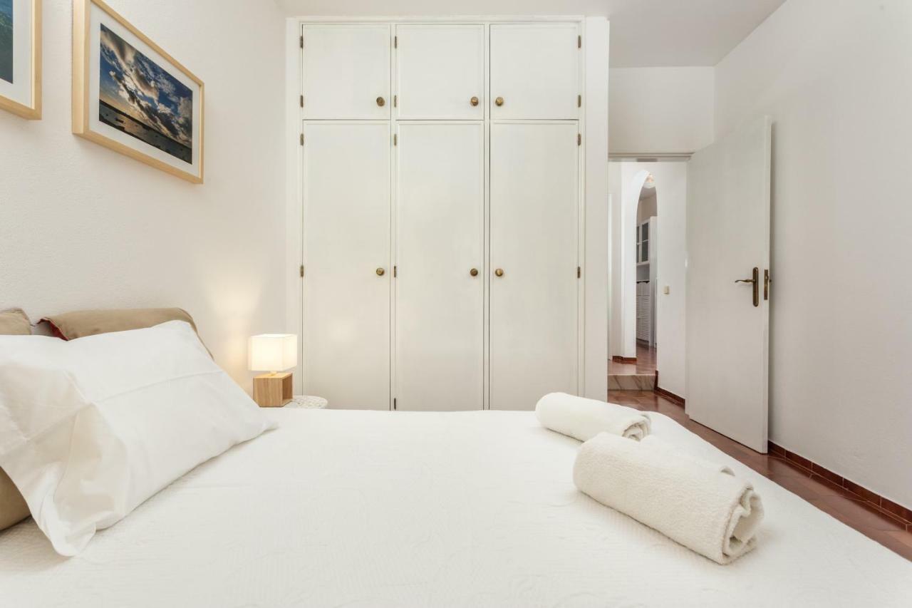 Lagos Apartment Ap Praia Dona Ana Екстер'єр фото