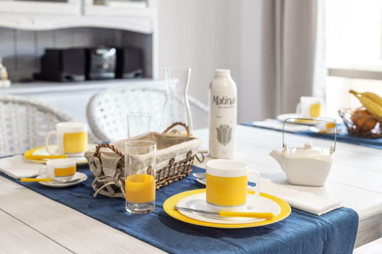 Lagos Apartment Ap Praia Dona Ana Екстер'єр фото