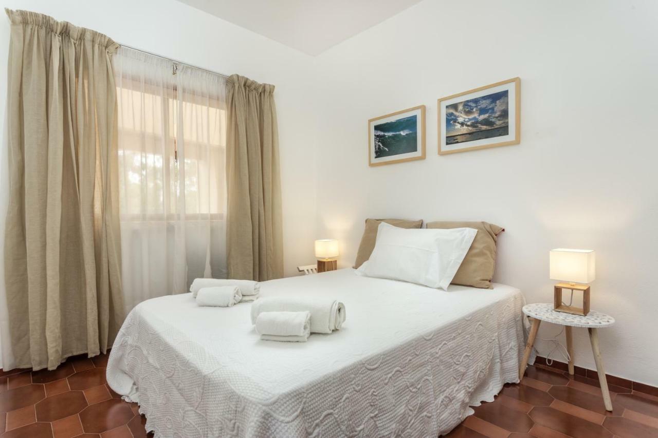 Lagos Apartment Ap Praia Dona Ana Екстер'єр фото